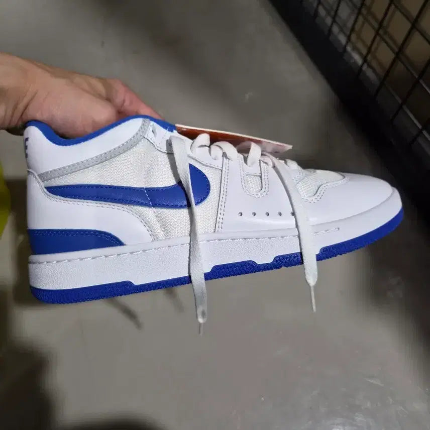[BUNJANG] Nike Attack Running Shoes White/Blue / 나이키 어택 265 신발 흰/파랑(새상품)