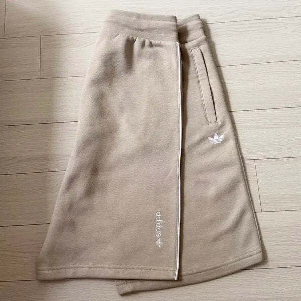 [BUNJANG] Adidas Beige Training Shorts / 아디다스 베이지 트레이닝 반바지