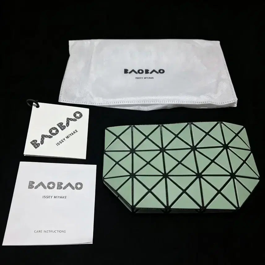 [BUNJANG] Issey Miyake Bao Bao Pouch / 바오바오 파우치 반값이하 무배 선착순(새제품)