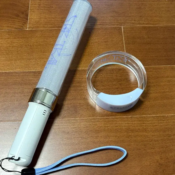 [BUNJANG] Starlight Live 2025 Concert Lightstick Cheer Bracelet / 스텔라이브 2025 콘서트 응원봉 응원팔찌 팝니다
