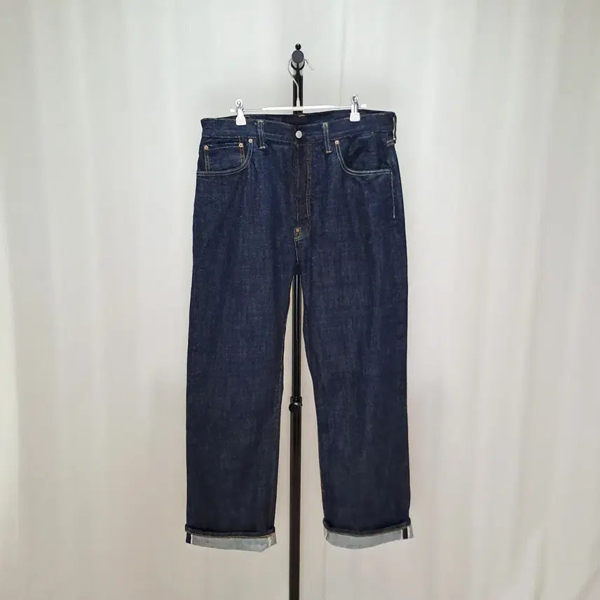 [BUNJANG] Outstanding 30S Cinch Back Selvedge Denim Pants (Size 33) / (택포) 아웃스탠딩 30S 신치백 셀비지 데님 33 C248
