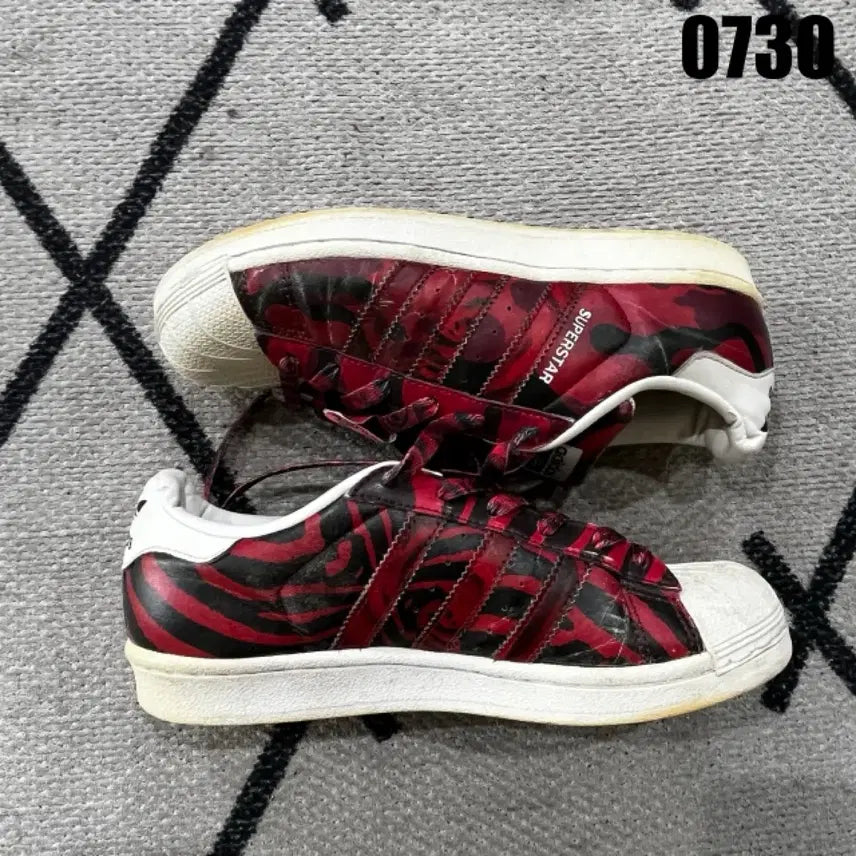 [BUNJANG] Adidas Superstar Sneakers Red Pattern Size 220 / 아디다스 슈퍼스타 운동화 레드 패턴 220
