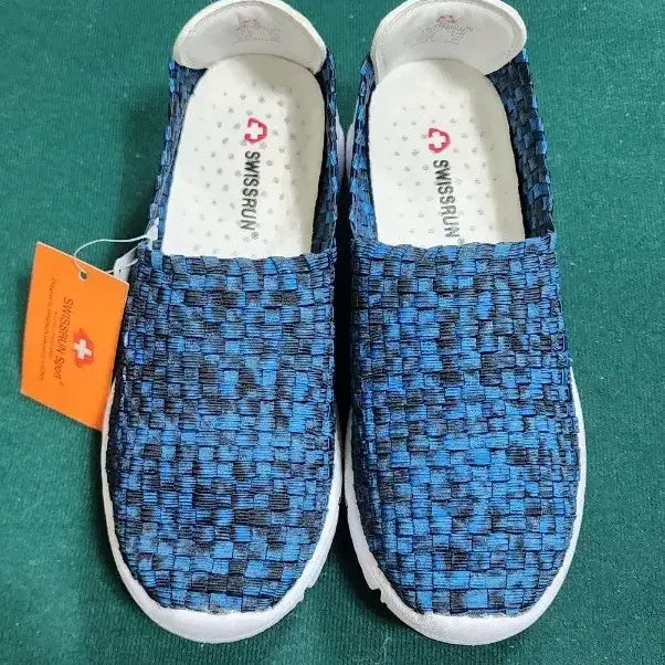 [BUNJANG] Swiss Run Women's Woven Breathable Slip-on Sneakers (Size 235) - New / 스위스런 여성 우븐 통기성 슬립온 운동화-(235)새 상품입니다