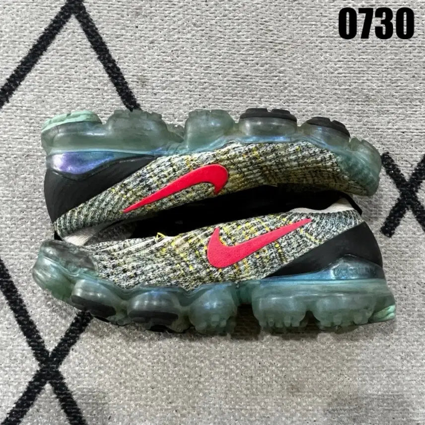 [BUNJANG] Nike Air VaporMax 2021 Flyknit Multicolor US 8 (260mm) / 나이키 에어베이퍼맥스 2021 플라이니트 멀티컬러 260