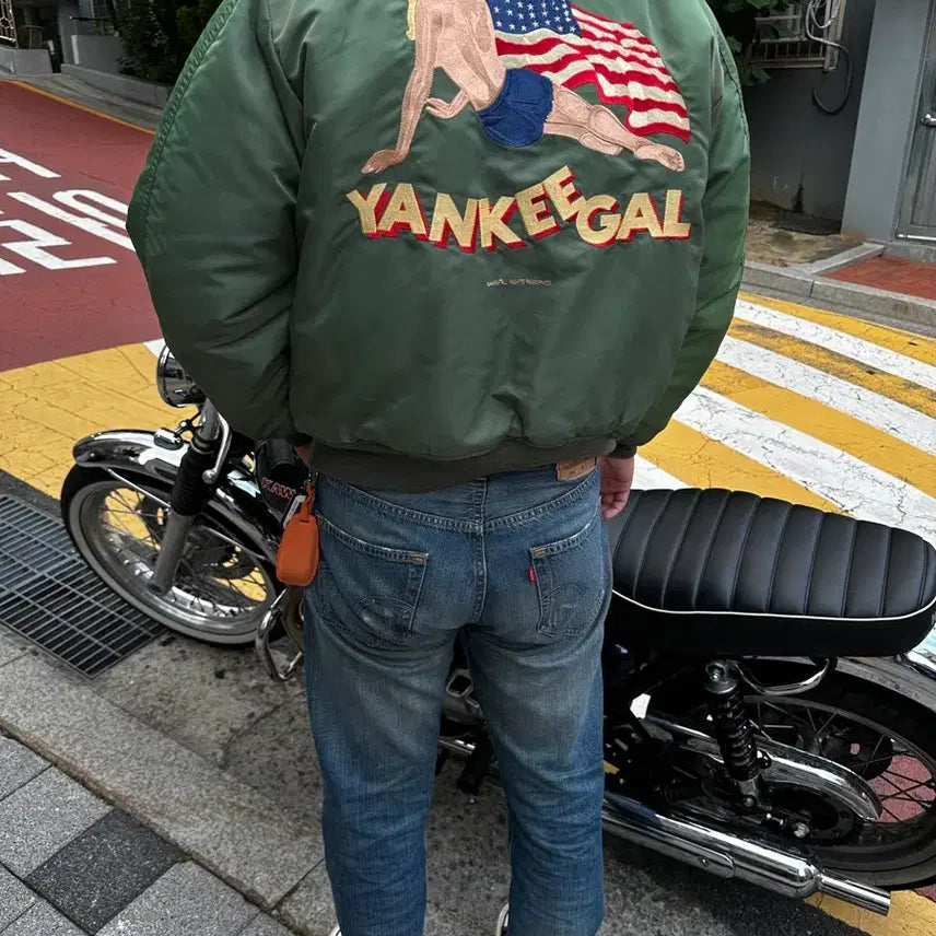[BUNJANG] AVIREX MA-1 Yankee Gal Flight Jacket / AVIREX MA-1 YANKEEGAL Ma-1 플라이트 재킷