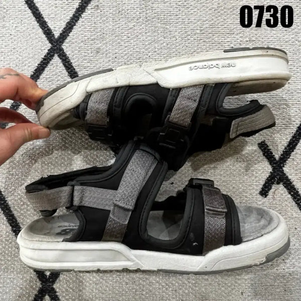[BUNJANG] New Balance Sandals Black Grey 230mm / 뉴발란스 샌들 블랙 그레이 230
