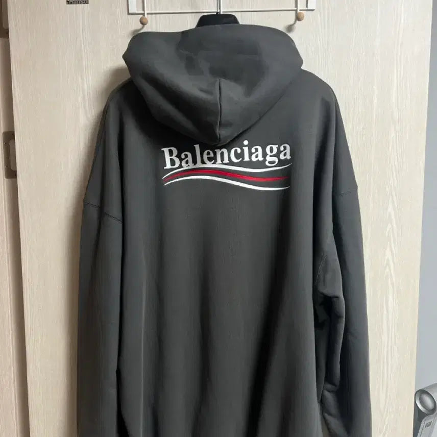 [BUNJANG] Balenciaga Wave Logo Embroidered Hoodie / [새상품급,국내매장판] 발렌시아가 웨이브로고 자수 후드