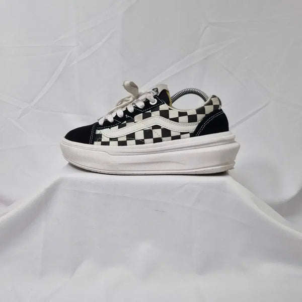[BUNJANG] Vans Old Skool Overt CC Checkerboard Black Sneakers / 빈티지하서 225 반스 올드스쿨 오버트 CC 체커보드 블랙 스니커즈