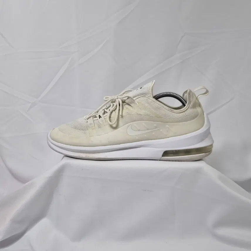 [BUNJANG] Nike Air Max Axis White Sneakers / 빈티지하서 275 나이키 에어맥스 엑시스 화이트 스니커즈