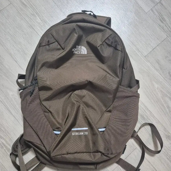 [BUNJANG] The North Face Stream 20 Backpack Brown / 노스페이스 스트림 20 백팩 브라운