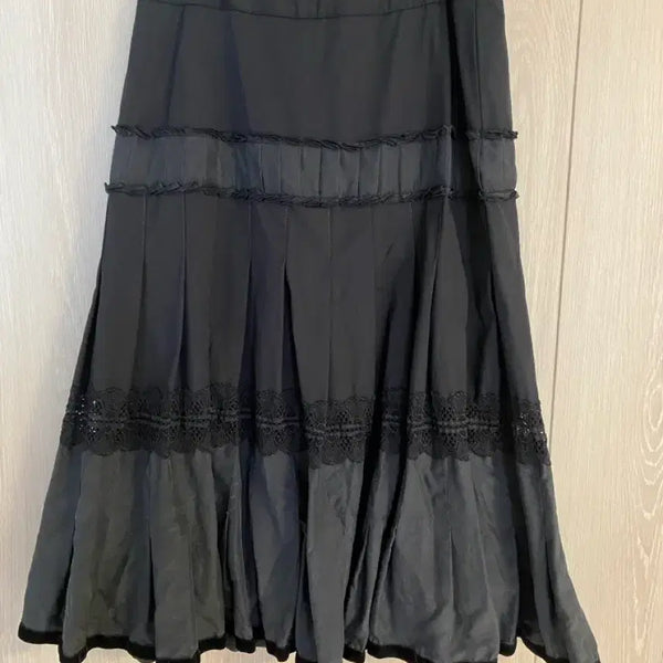 [BUNJANG] RUBINA Black Flare Long Skirt / 루비나 플레어스커트 블랙