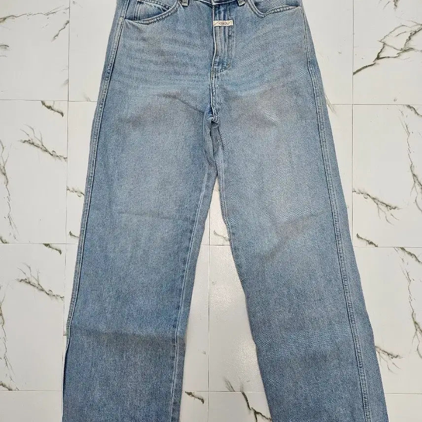 [BUNJANG] Marithe W High Straight Denim Pants / 마리떼 W 하이 스트레이트 데님 팬츠 26