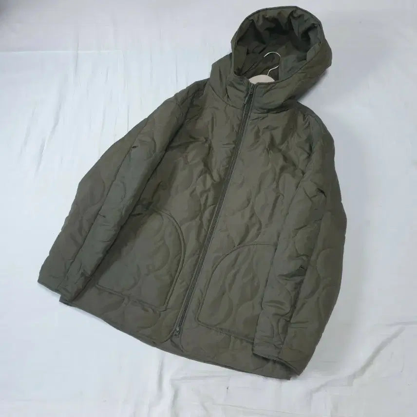 [BUNJANG] Code Graphy Khaki Quilting Hooded Jumper L / 코드그라피 카키 퀄팅 후드 점퍼
