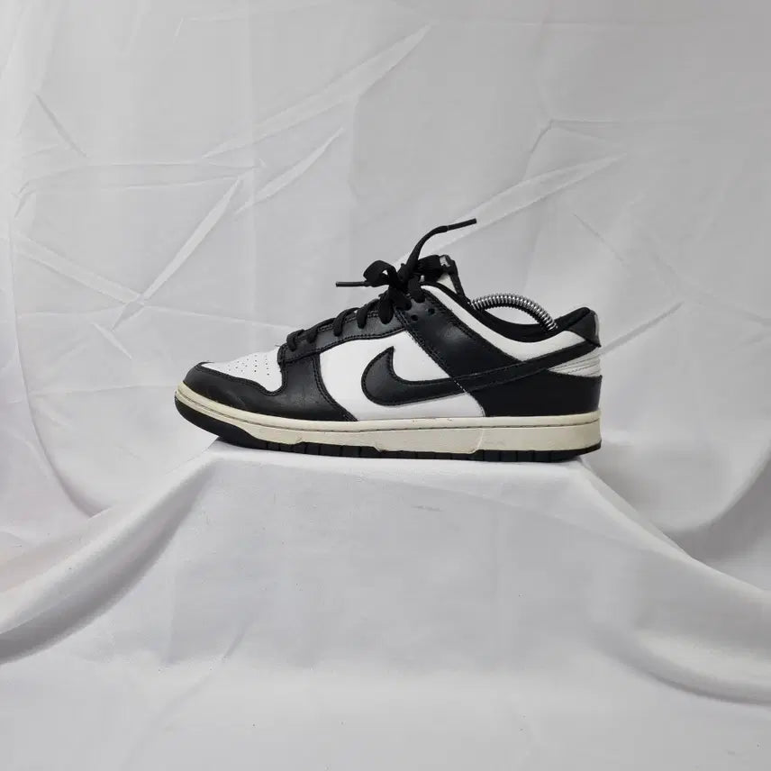 [BUNJANG] Nike Dunk Low 'Orca' Vintage Sneakers / 빈티지하서 275 나이키 덩크 로우 범고래 스니커즈