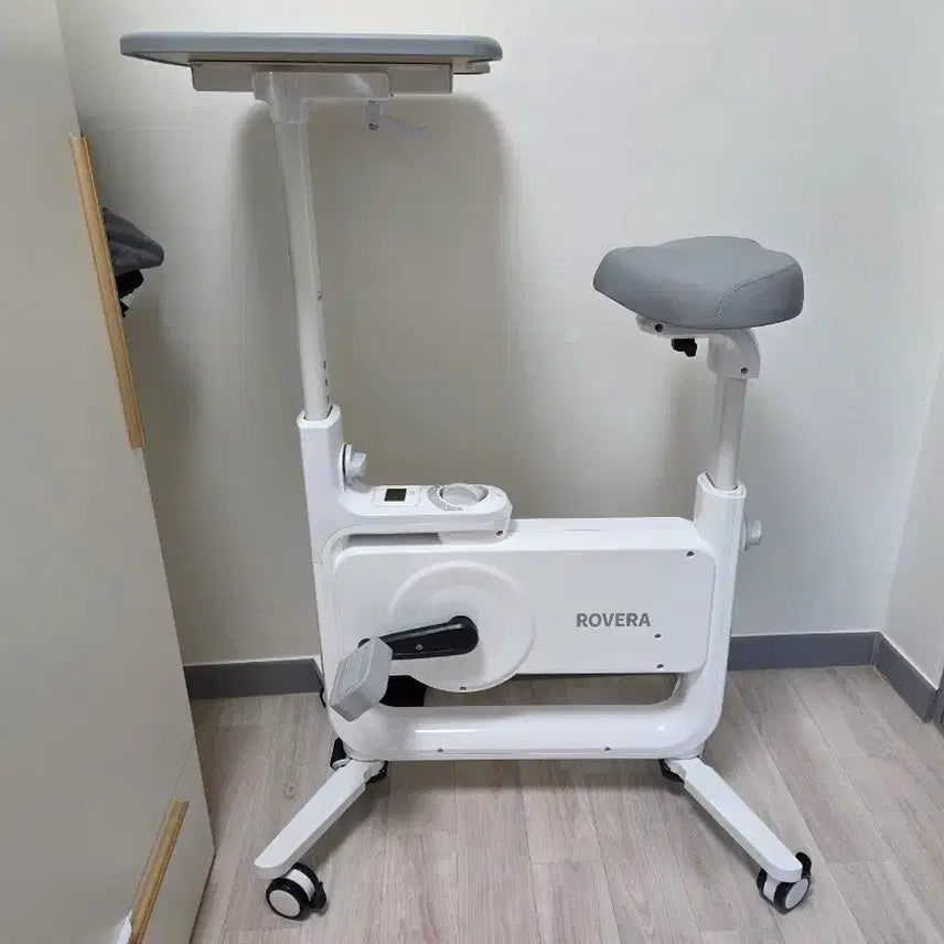 [BUNJANG] Rovera Indoor Exercise Bike with Neck Fan / 로베라 테이블 실내자전거 + 넥 선풍기