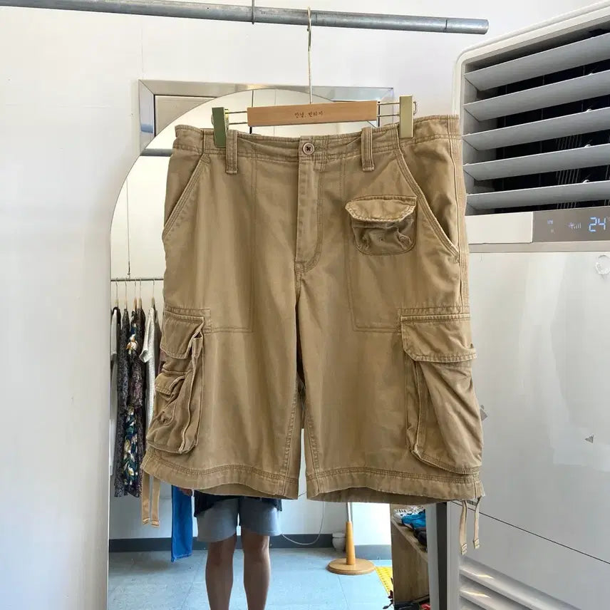 [BUNJANG] GAP Cargo Shorts / 갭 카고 반바지 W34-35 GAP Cargo Shorts
