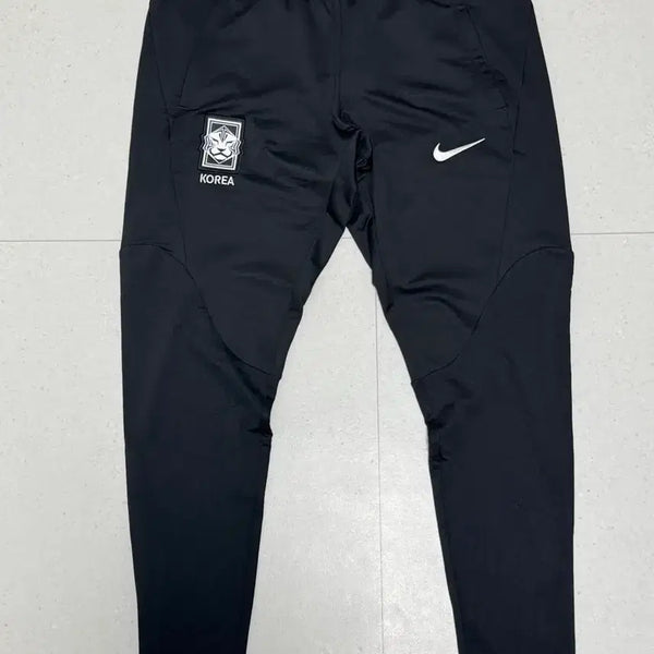 [BUNJANG] Nike 2022-2024 National Team Strike Pants (L) / 22-24 국대 스트라이크 팬츠 L