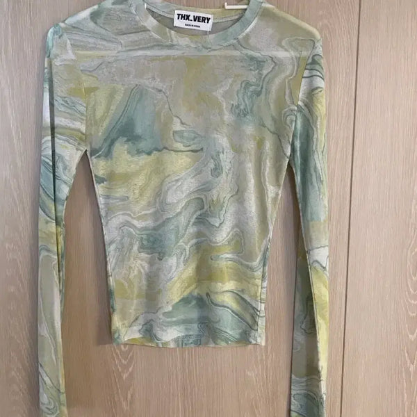 [BUNJANG] THX.VERY Marble Pattern Long Sleeve Crop Top / THX.VERY 마블 패턴 긴팔 크롭티