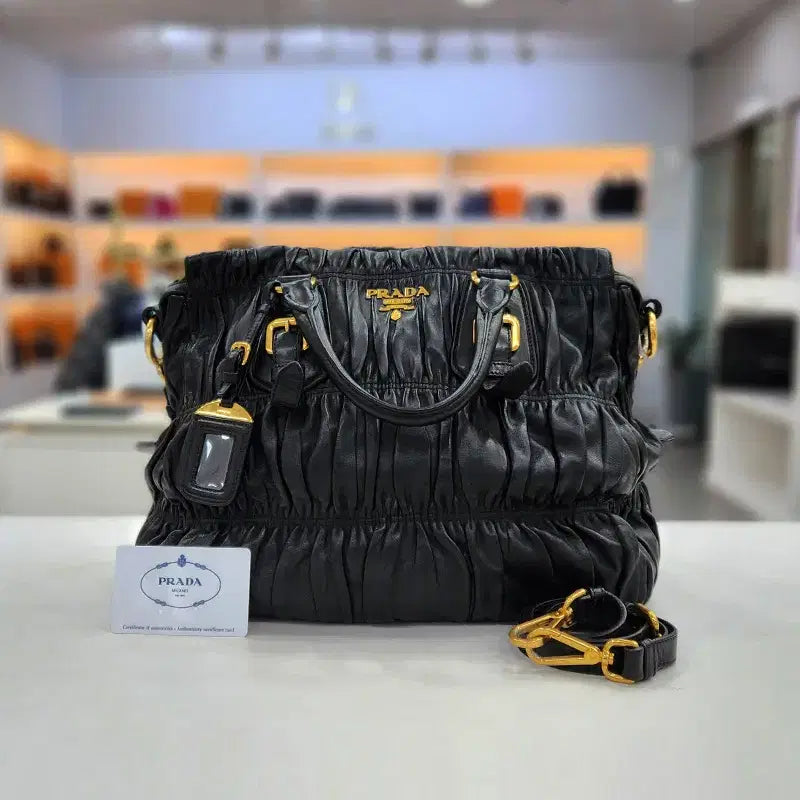 [BUNJANG] Prada Nappa Gauffre Gold-Plated Shoulder Bag BN1336 / 프라다 나파 고프레 금장 숄더백 BN1336