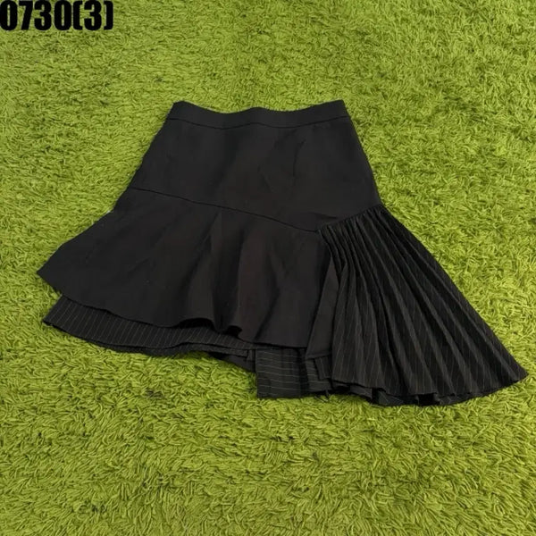 [BUNJANG] Luckychouette Black Asymmetrical Pleated Midi Skirt / 러키 슈에뜨 블랙 언발 주름 스커트 7/30