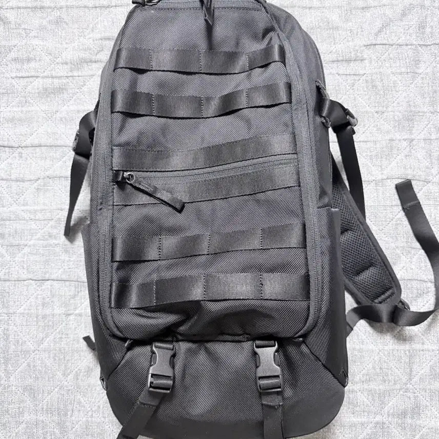 [BUNJANG] Ashna Bahamian 15 Backpack / 애쉬나 바미안15 백팩 판매