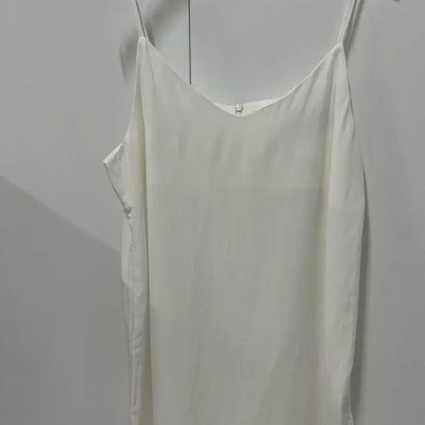 [BUNJANG] Linen V-Neck Sleeveless Blouse - Ivory / 린넨 브이넥 아이보리 나시 블라우스  뷔스티에 탑