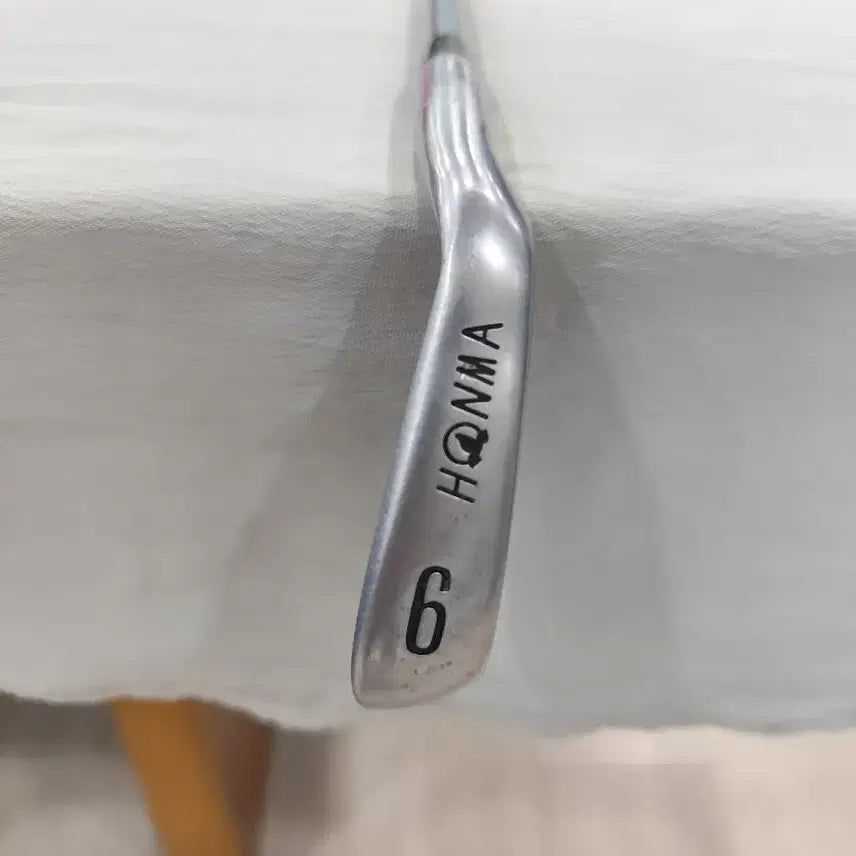 [BUNJANG] Honma LB-606 6-Iron (R-1 Shaft) / 혼마 LB-606 . 6번 아이언 (샤프트. R-1)