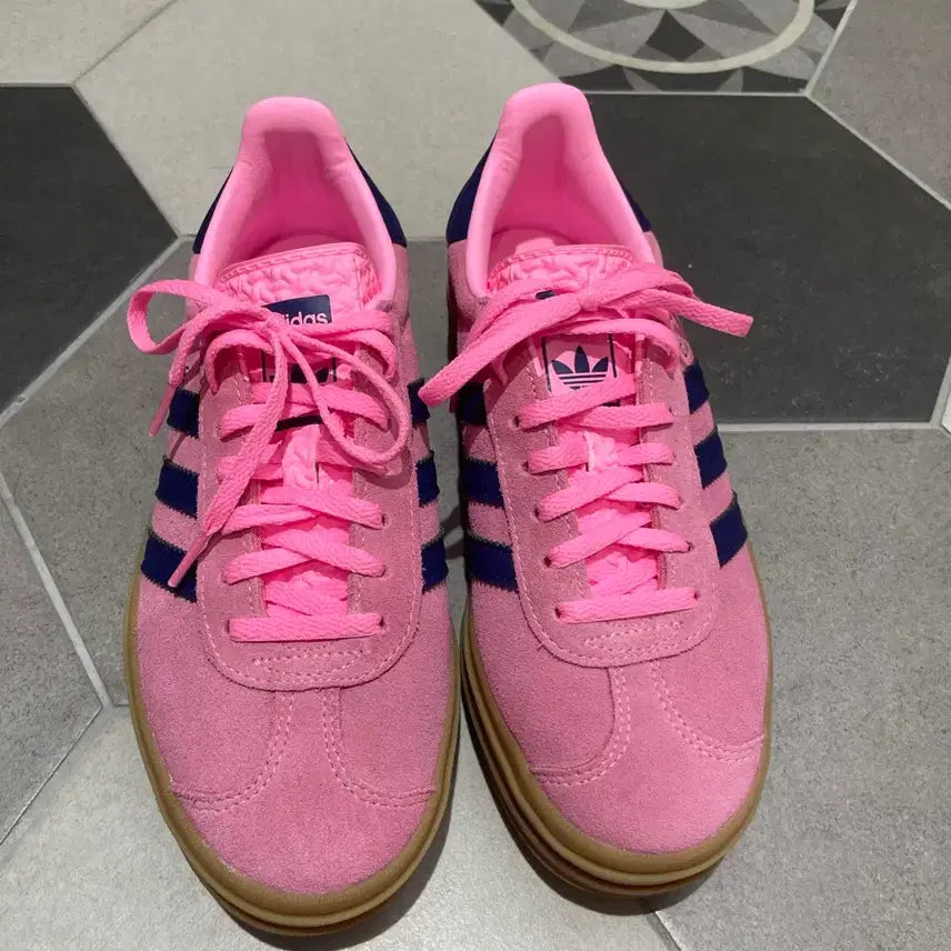 [BUNJANG] Adidas Gazelle Bold Pink Glow / Victory Blue Sneakers / 아디다스 가젤 볼드 핑크 글로우 빅토리 블루 (차와 실내에서 1번 착용)