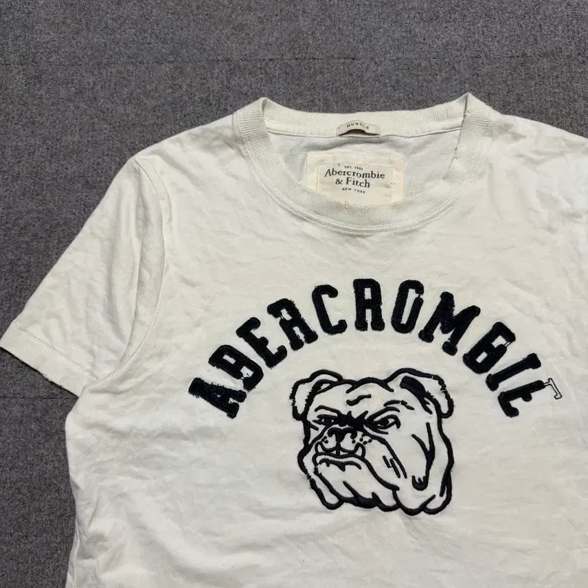 [BUNJANG] Abercrombie White Short Sleeve T-Shirt - Size S / 아베크롬비 화이트 반팔티 S