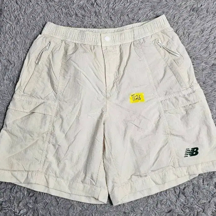 [BUNJANG] New Balance Cargo Shorts Ivory / 뉴발란스 카고 반바지 아이보리 S