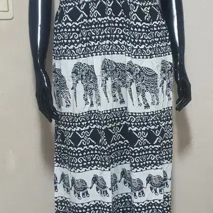 [BUNJANG] Black and White Elephant Pattern Long Dress / 블랙 앤 화이트 코끼리 패턴 원피스