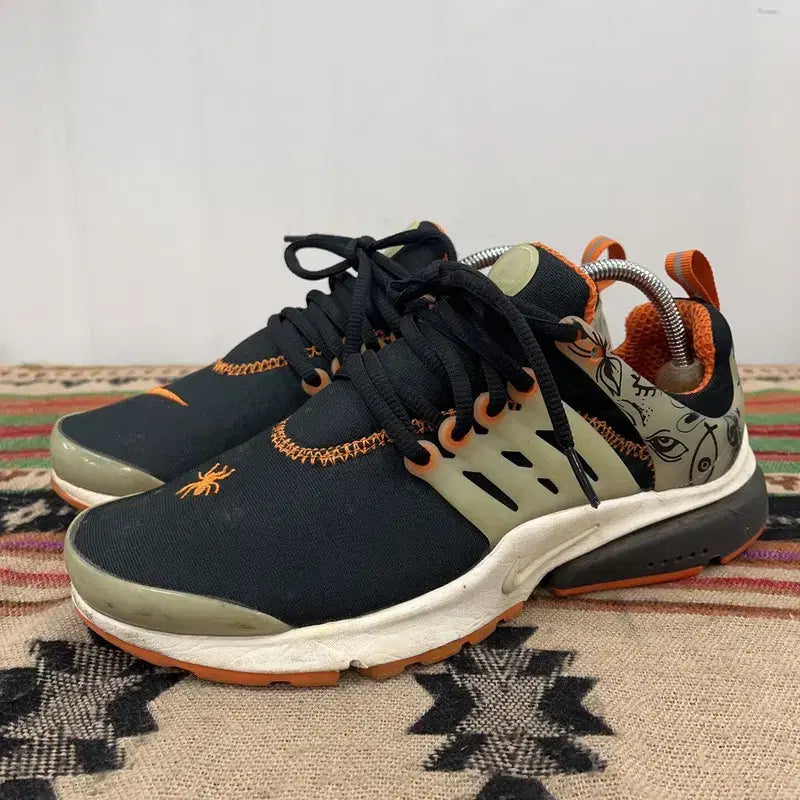 [BUNJANG] Nike Air Presto Premium Halloween Sneakers / 나이키 에어 프레스토 프리미엄 할로윈 스니커즈 운동화 250 X02694