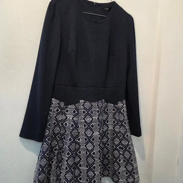 [BUNJANG] LINE Flare Skirt Pattern Midi Dress / LINE 원피스 플레어 스커트 패턴 가60