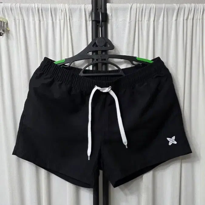 [BUNJANG] Lazybee Black Shorts L / 레이지비 반바지