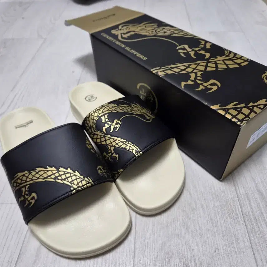 [BUNJANG] Blue Archive 4.5 Anniversary Hyunryongmun Slippers (Size 270) / 블루아카이브 4.5주년 MD 현룡문 슬리퍼
