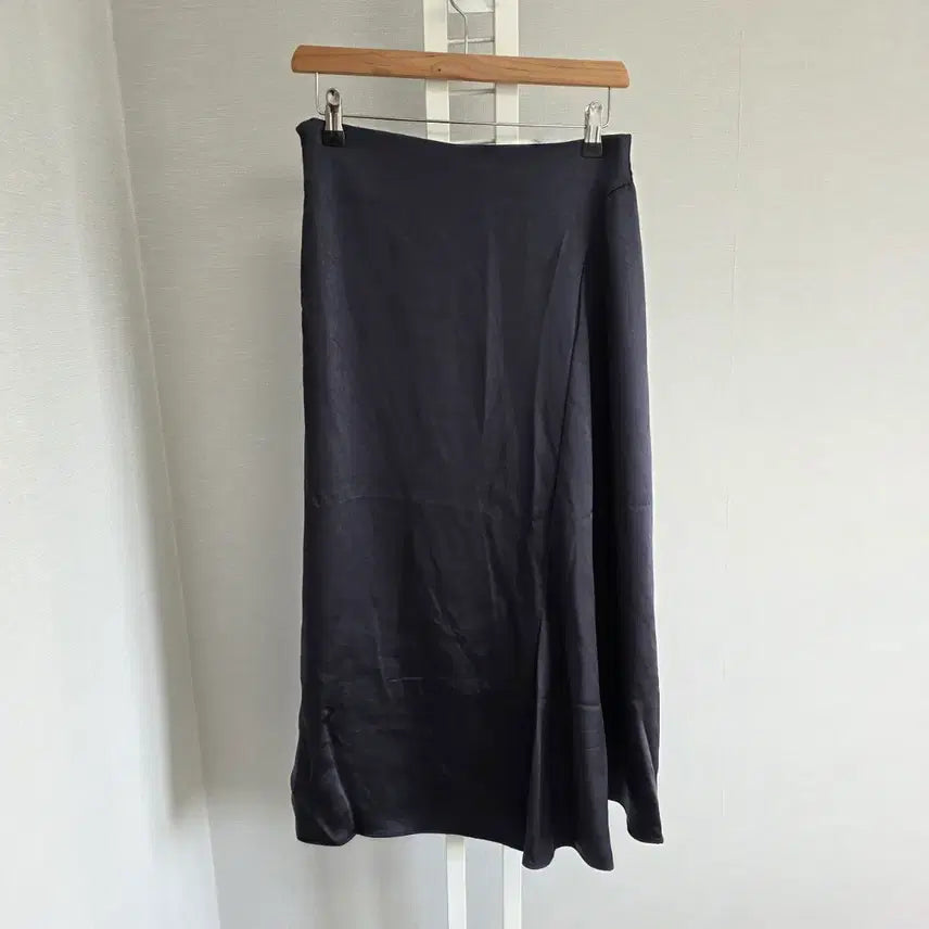 [BUNJANG] Satin Long Skirt / 새틴 롱 스커트 M