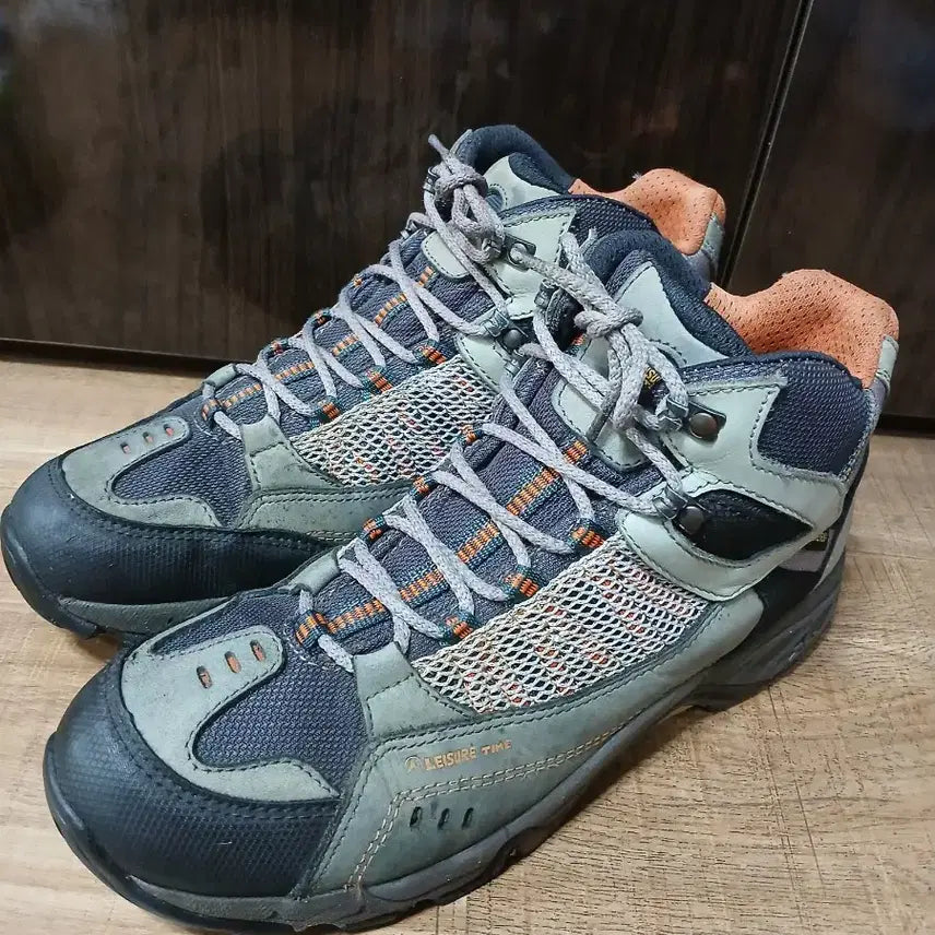 [BUNJANG] Leisure Time Gore-Tex Hiking Trekking Shoes 280mm / 레저타임 등산화 트레킹화 280