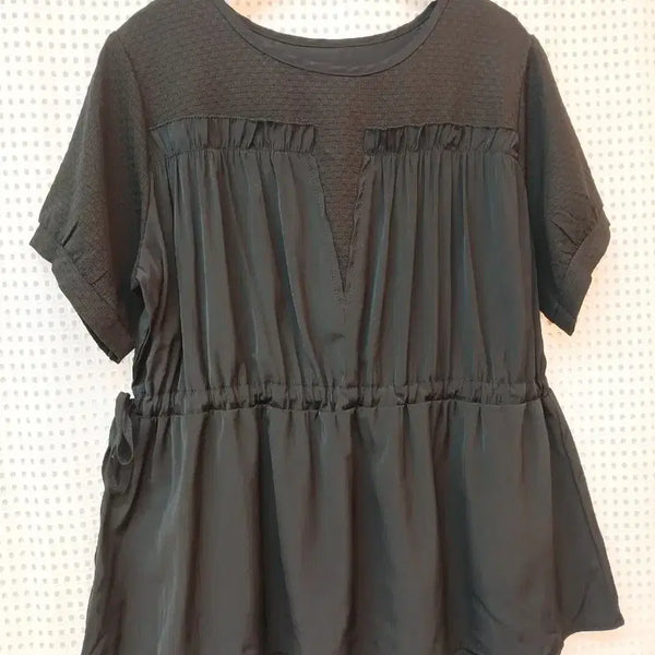 [BUNJANG] Black Frill Shirring Short Sleeve Blouse (Free Size) / 블랙 프릴 셔링 반팔 블라우스 free
