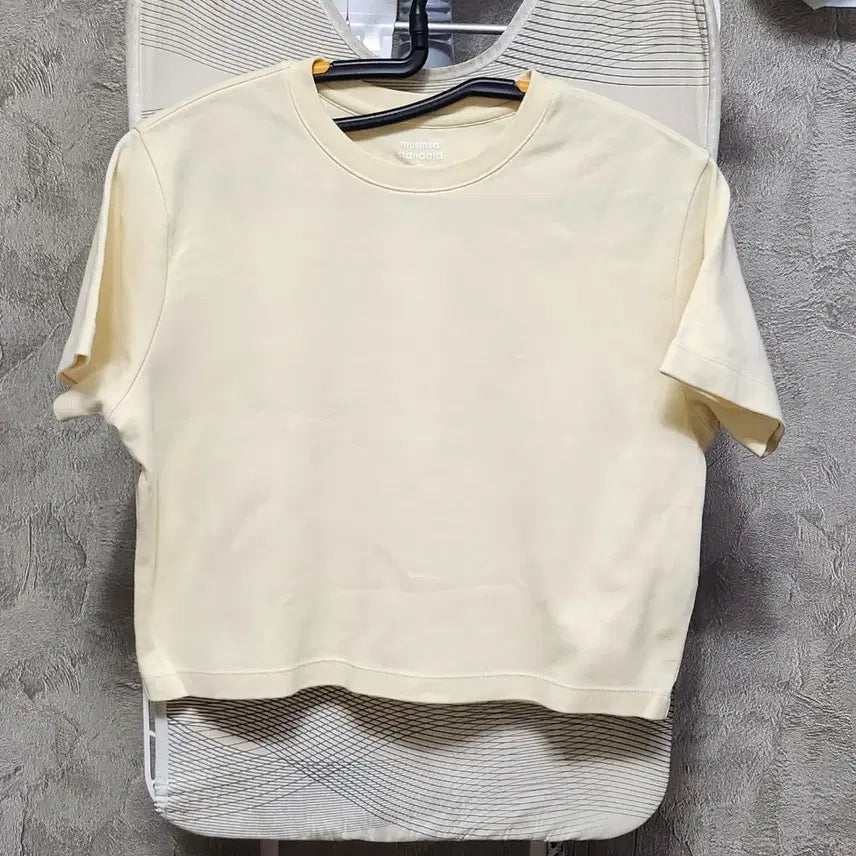 [BUNJANG] Musinsa Standard Short Sleeve T-Shirt Ivory / 무신사 스탠다드 반팔 티셔츠 아이보리