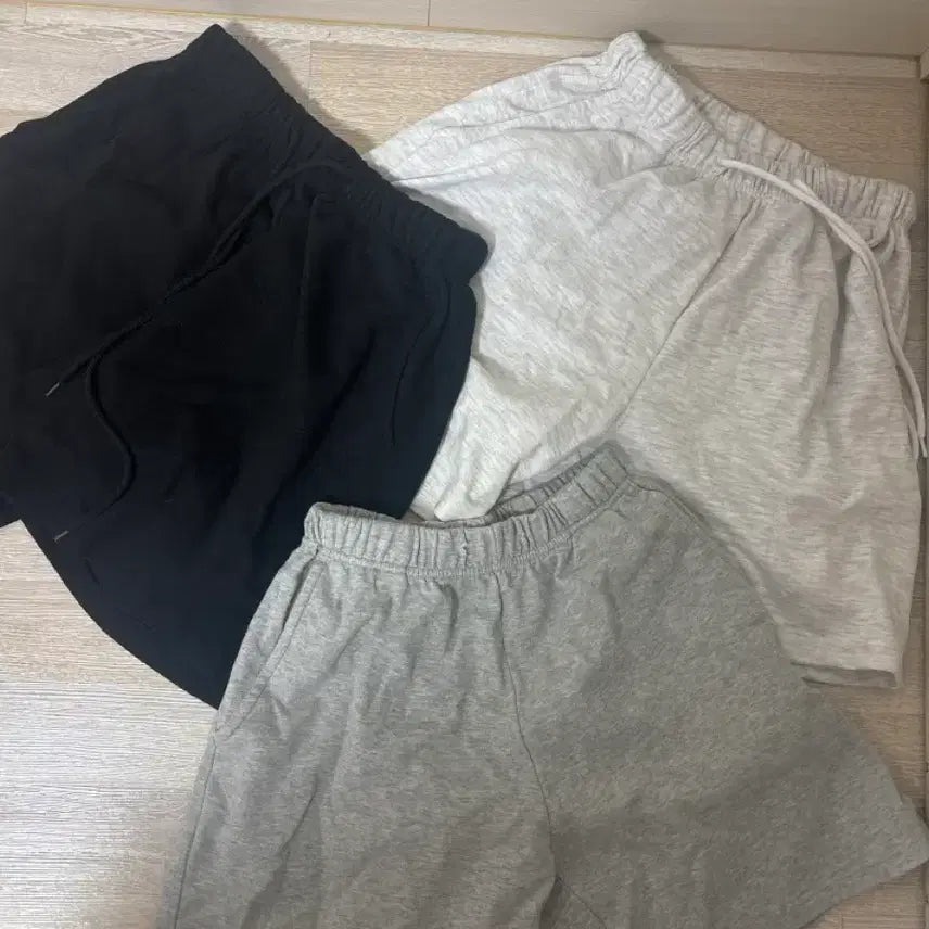 [BUNJANG] Avely Training Shorts Set / 에이블리 트레이닝 반바지 세트