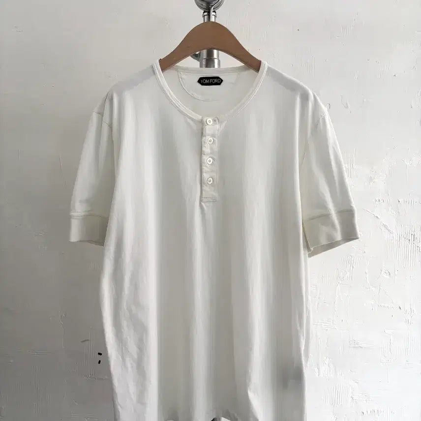 [BUNJANG] TOM FORD Ivory Henly Neck Short Sleeve T-Shirt / TOM FORD 톰포드 아이보리 헨리넥 반팔 티셔츠