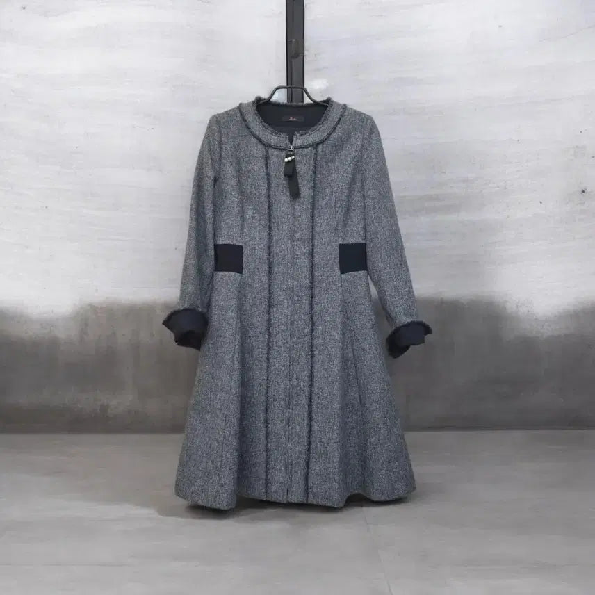 [BUNJANG] Jigott Collarless Color-Block Zip-Up Dress / 지고트 노카라 배색 집업 원피스