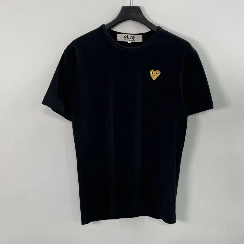 [BUNJANG] Comme des Garçons Black Heart Patch Short Sleeve T-Shirt / 꼼데가르송 블랙 와펜 반팔티  (on.1563)
