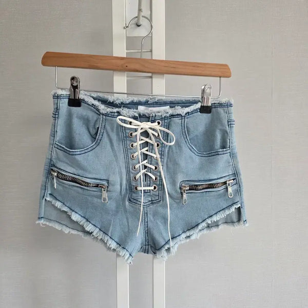 [BUNJANG] Light Blue Denim Hot Shorts with Tie Detail / 데님 핫팬츠 라이트 블루 묶음 장식