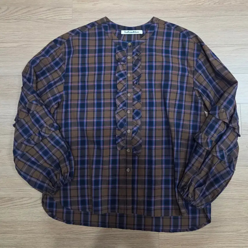 [BUNJANG] Robb Robb Seoul SunKissedMoon Check Frill Shirt / 로브로브서울 SunKissedMoon 체크 프릴 셔츠