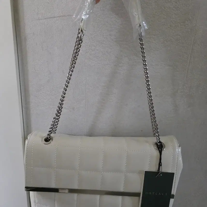 [BUNJANG] Ostkaka Knut Quilting Frame Ivory / [새상품] 오스트카카 크누트 퀼팅 프레임 Ivory 아이보리