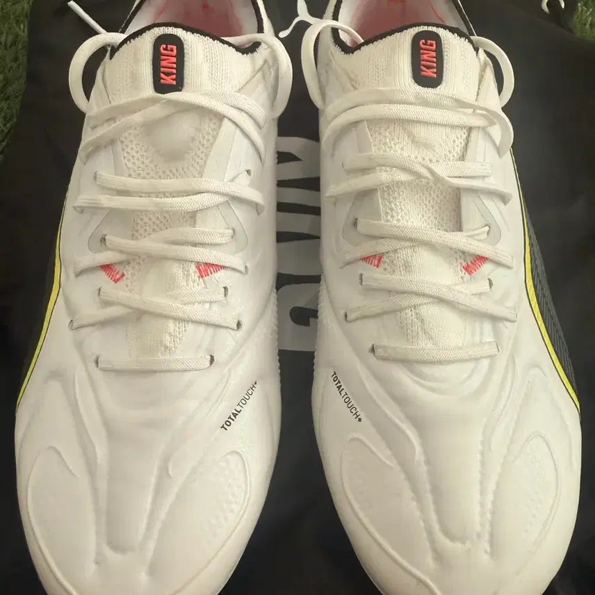 [BUNJANG] Puma King 20 Ultimate FG/AG Soccer Cleats (260) / 푸마 킹20 얼티메이트 FG/AG(260)