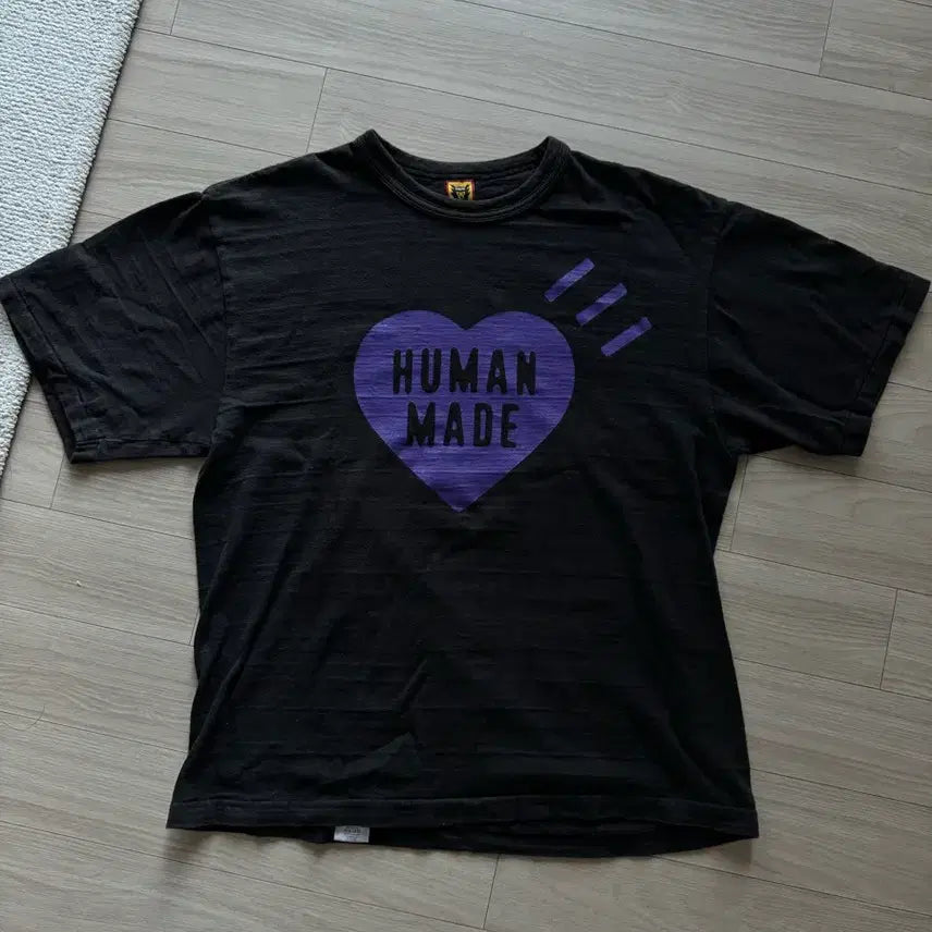 [BUNJANG] Human Made Fukuoka Limited Heart Black T-Shirt / 휴먼메이드 후쿠오카 한정 하트 블랙 티셔츠