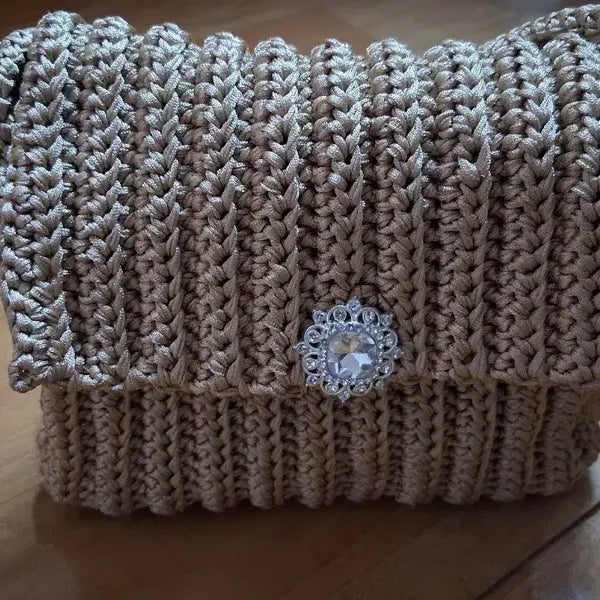 [BUNJANG] Knit Shoulder Bag with Gold Jewel Embellishment / 니트 숄더백 금색 보석 장식