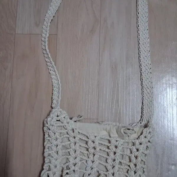 [BUNJANG] Ivory Knit Shoulder Bag / 아이보리 니트 숄더백